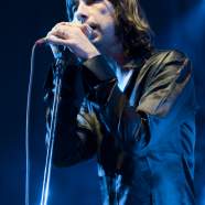 Бобби Гиллеспи, Музыкальный Портал α