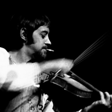 Dave Swarbrick, Музыкальный Портал α