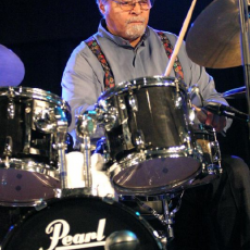 Jimmy Cobb, Музыкальный Портал α