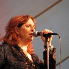 Mary Coughlan, Музыкальный Портал α