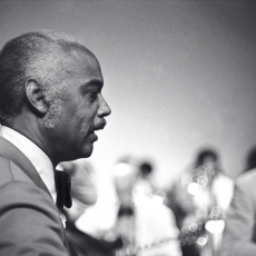 Mercer Ellington, Музыкальный Портал α