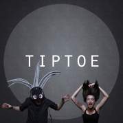Tiptoe, Музыкальный Портал α