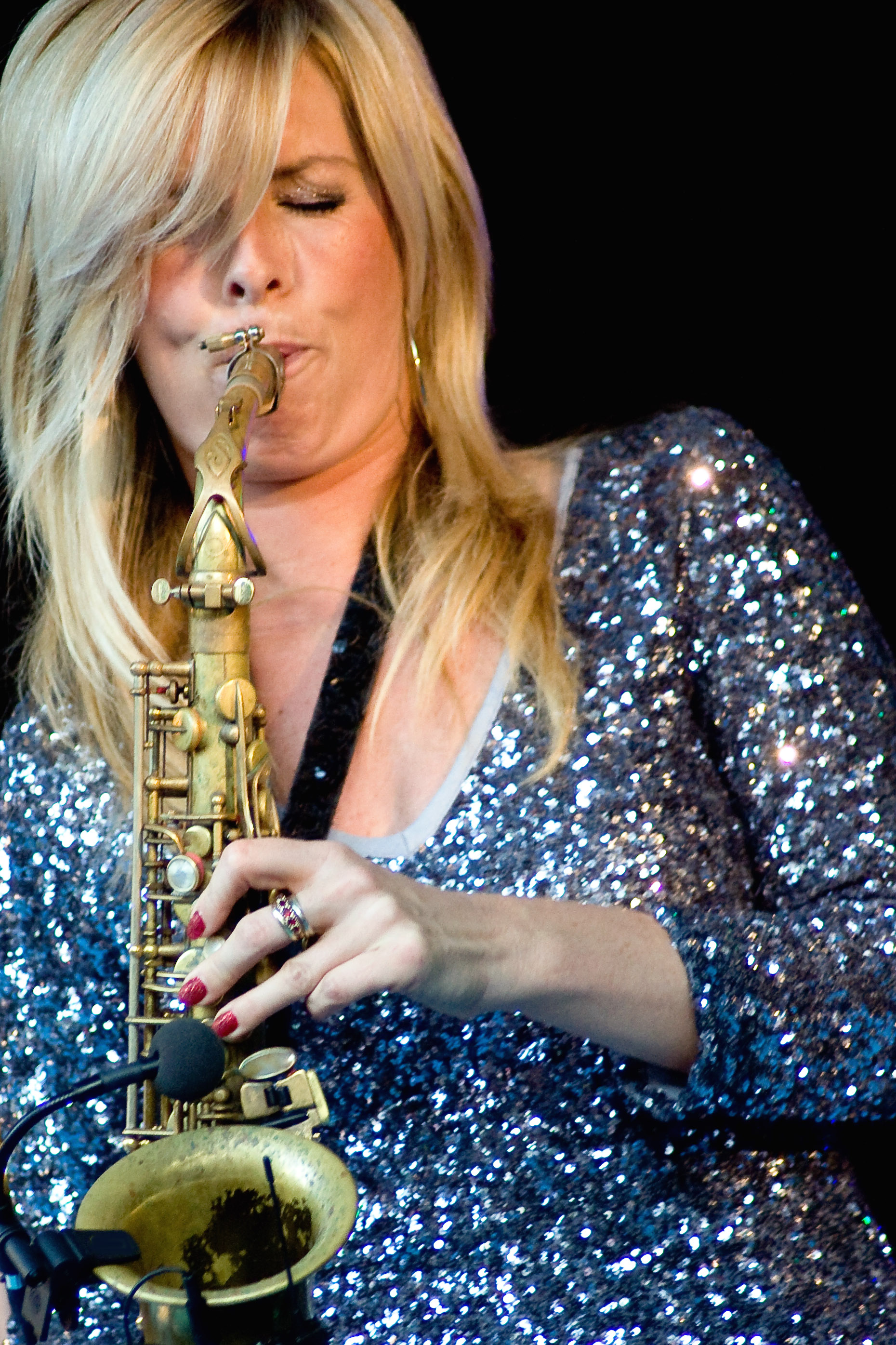 Candy dulfer саксофон и гитара. Кэнди Далфер. Кэнди Далфер саксофонистка. Candy Dulfer 2021. Candy Dulfer саксофон.