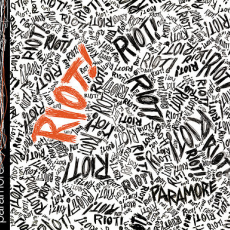 Обложка альбома RIOT!, Музыкальный Портал α