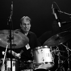 Ari Hoenig, Музыкальный Портал α