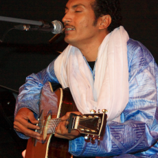 Bombino, Музыкальный Портал α