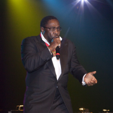 Eddie Levert, Музыкальный Портал α