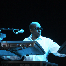 Greg Phillinganes, Музыкальный Портал α