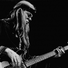 Jack Casady, Музыкальный Портал α