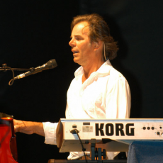 Jonathan Cain, Музыкальный Портал α