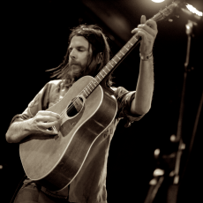 Jonathan Wilson, Музыкальный Портал α