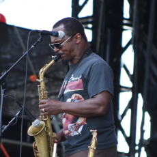 Karl Denson, Музыкальный Портал α