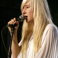 Zola Jesus, Музыкальный Портал α