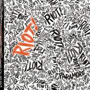 Обложка альбома RIOT!, Музыкальный Портал α