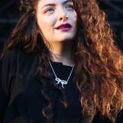 Lorde, Музыкальный Портал α
