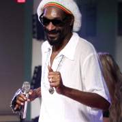 Snoop Dogg, Музыкальный Портал α